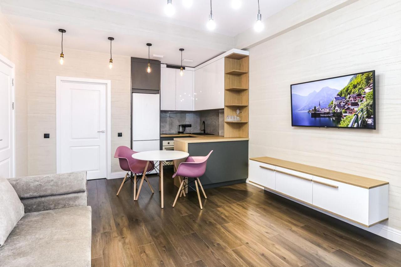 Double Skyhouse Exclusive Apartments Chişinău Extérieur photo