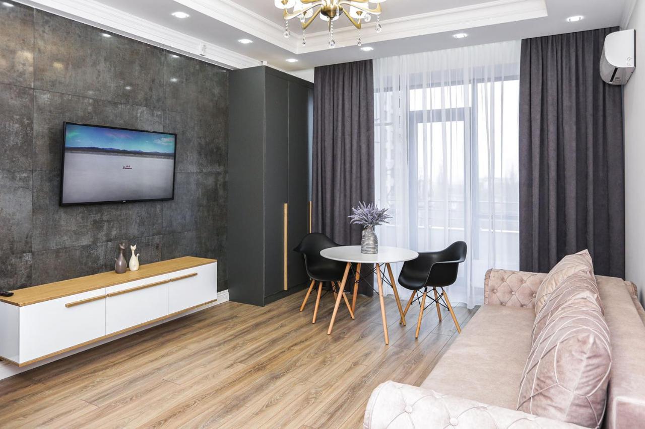 Double Skyhouse Exclusive Apartments Chişinău Extérieur photo