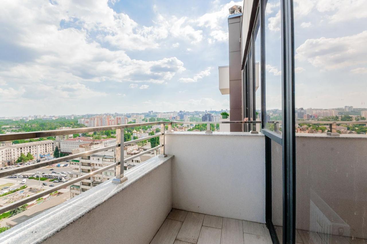 Double Skyhouse Exclusive Apartments Chişinău Extérieur photo