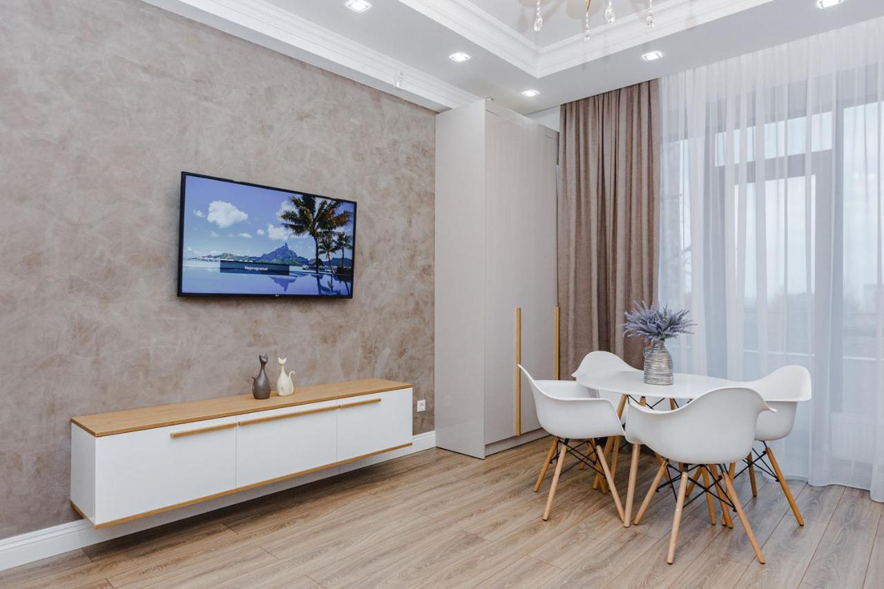 Double Skyhouse Exclusive Apartments Chişinău Extérieur photo