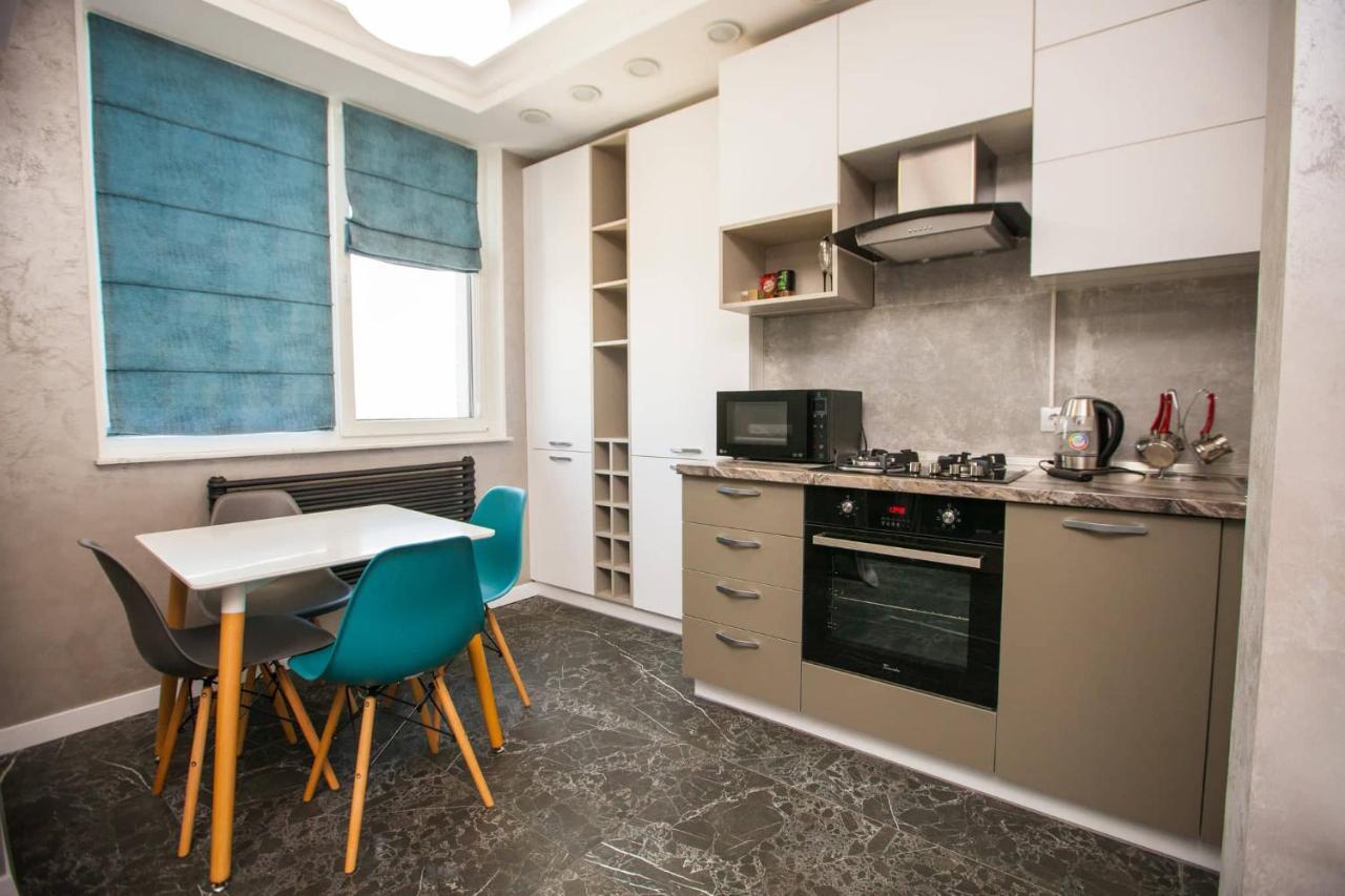 Double Skyhouse Exclusive Apartments Chişinău Extérieur photo