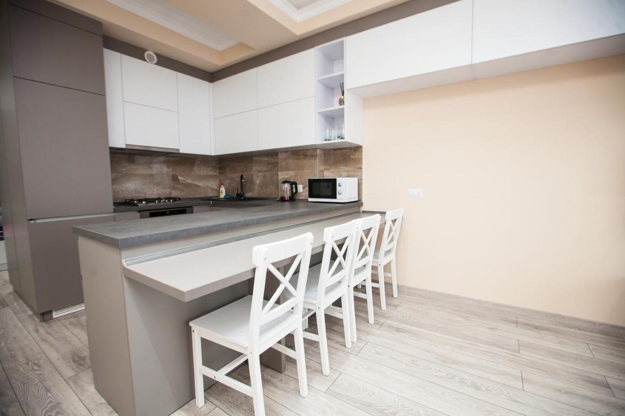 Double Skyhouse Exclusive Apartments Chişinău Extérieur photo