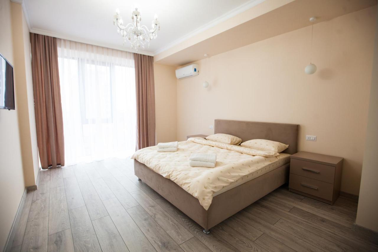 Double Skyhouse Exclusive Apartments Chişinău Extérieur photo