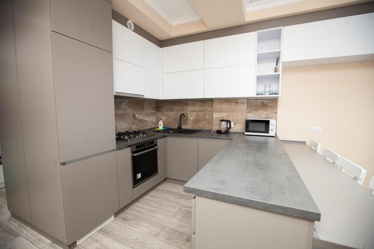 Double Skyhouse Exclusive Apartments Chişinău Extérieur photo