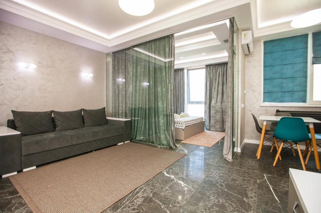 Double Skyhouse Exclusive Apartments Chişinău Extérieur photo