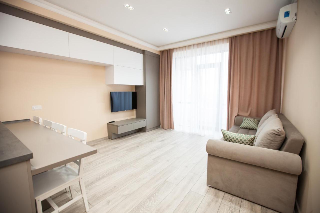 Double Skyhouse Exclusive Apartments Chişinău Extérieur photo