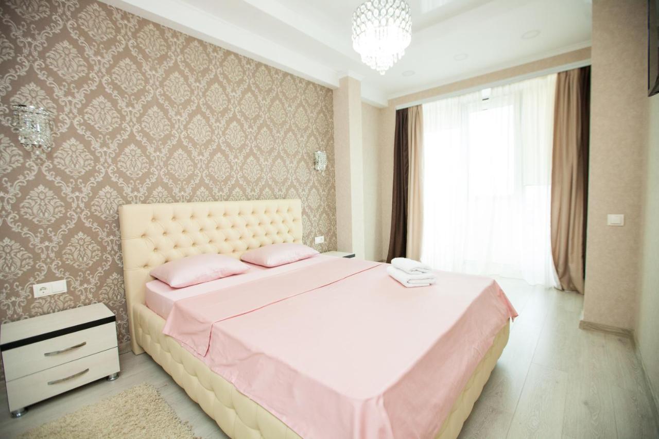 Double Skyhouse Exclusive Apartments Chişinău Extérieur photo