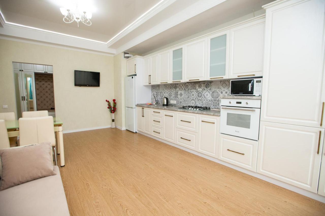 Double Skyhouse Exclusive Apartments Chişinău Extérieur photo