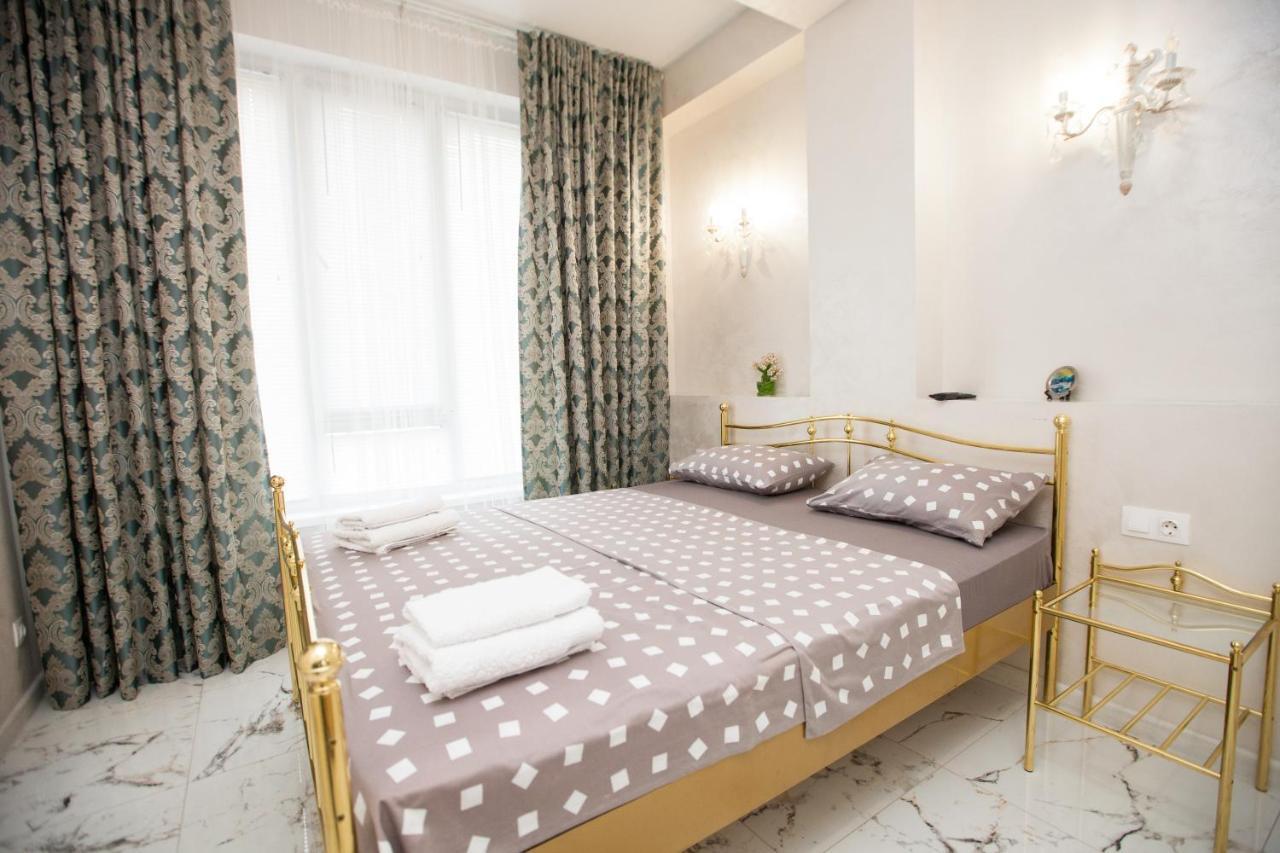 Double Skyhouse Exclusive Apartments Chişinău Extérieur photo