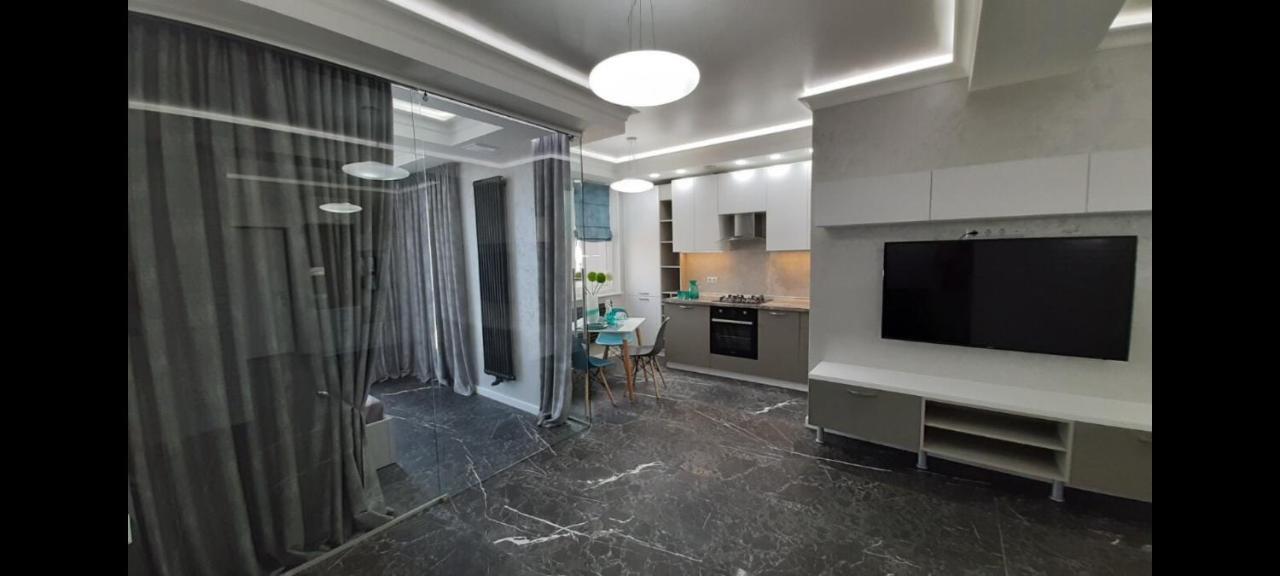 Double Skyhouse Exclusive Apartments Chişinău Extérieur photo